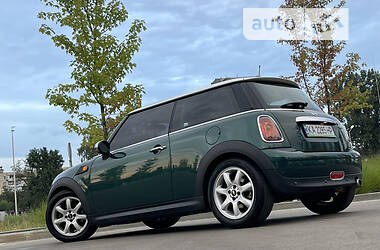 Хетчбек MINI Hatch 2008 в Києві