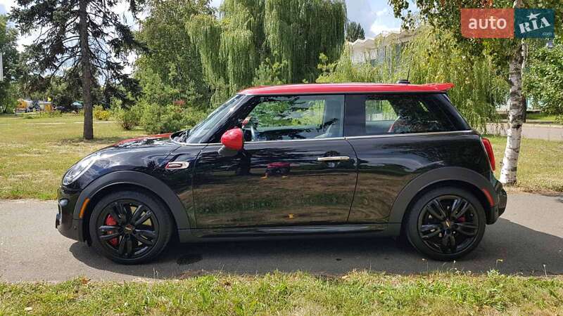 Хетчбек MINI Hatch 2018 в Києві