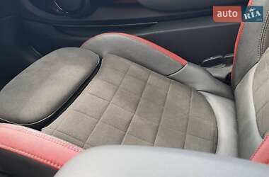 Хетчбек MINI Hatch 2018 в Києві
