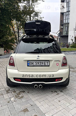 Купе MINI Hatch 2008 в 