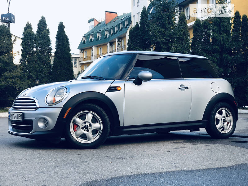 Хетчбек MINI Hatch 2010 в Києві