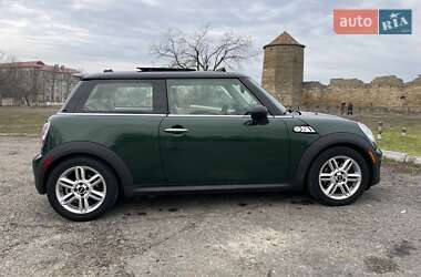 MINI Hatch 2011 MINI Hatch 2011