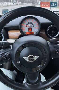 Хетчбек MINI Hatch 2011 в 