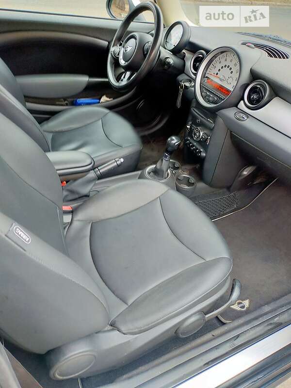 Хетчбек MINI Hatch 2012 в Черкасах фото 8 Хетчбек MINI Hatch 2012 в Черкасах
