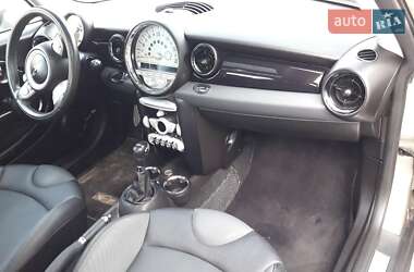 Хетчбек MINI Hatch 2008 в Чернівцях