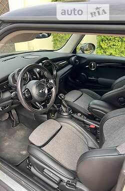 Хэтчбек MINI Hatch 2017 в 