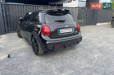 Хетчбек MINI Hatch 2017 в Києві