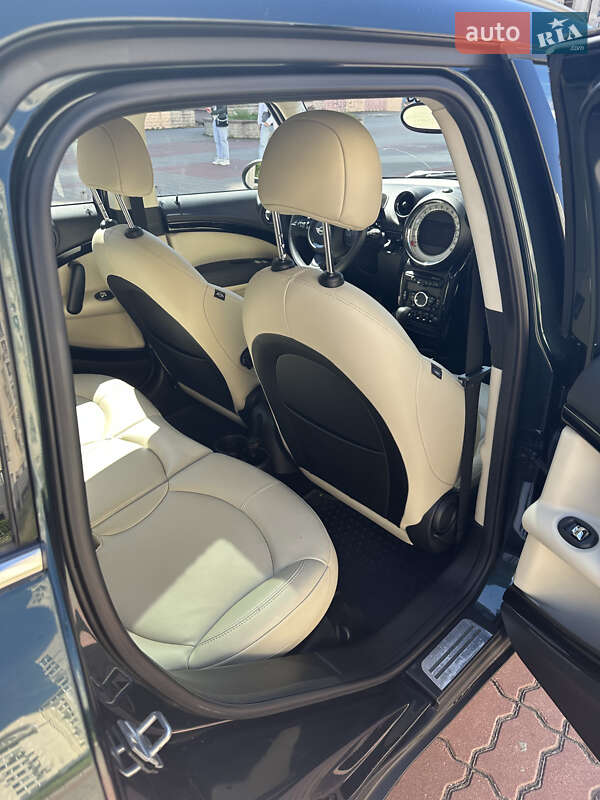 Хетчбек MINI Hatch 2013 в Києві