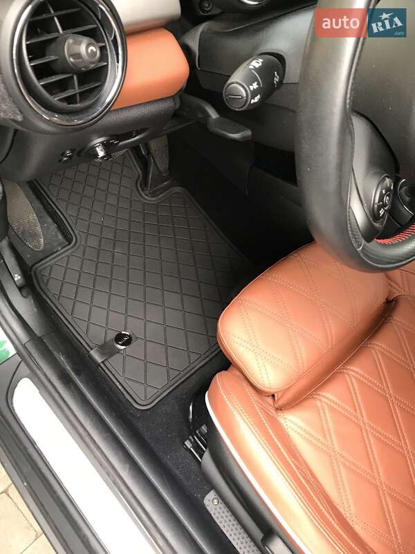 Седан MINI Hatch 2019 в Одесі