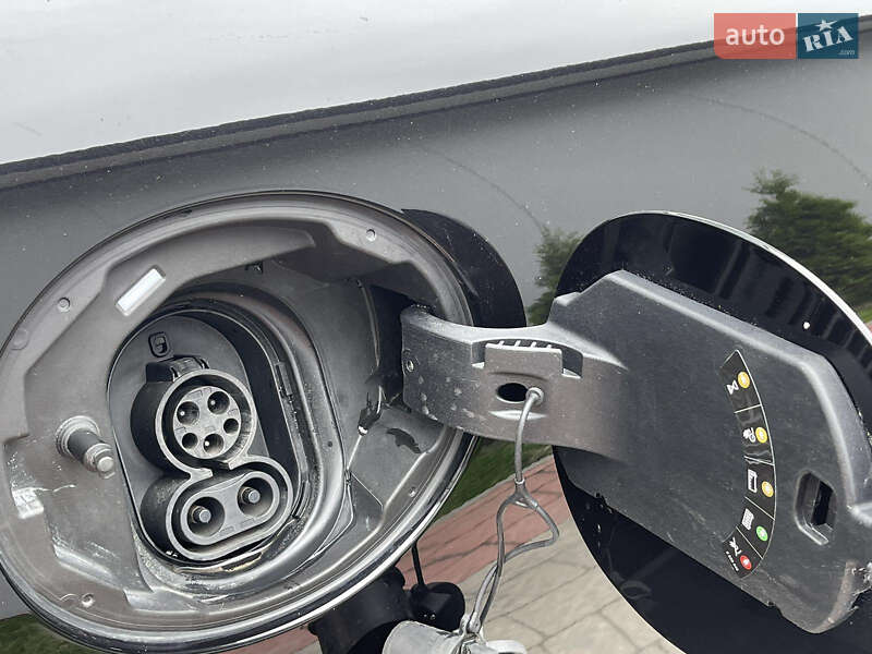 Хетчбек MINI Hatch 2020 в Івано-Франківську