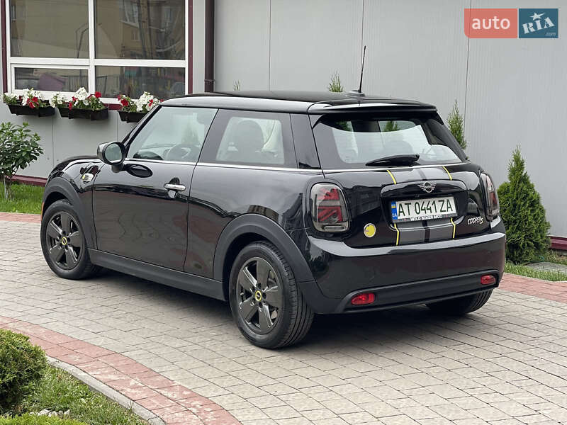 Хетчбек MINI Hatch 2020 в Івано-Франківську