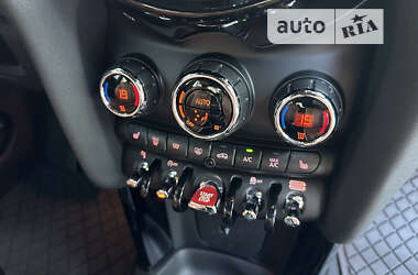 Купе MINI Hatch 2019 в 