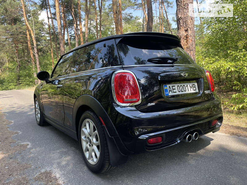 Седан MINI Hatch 2015 в Києві