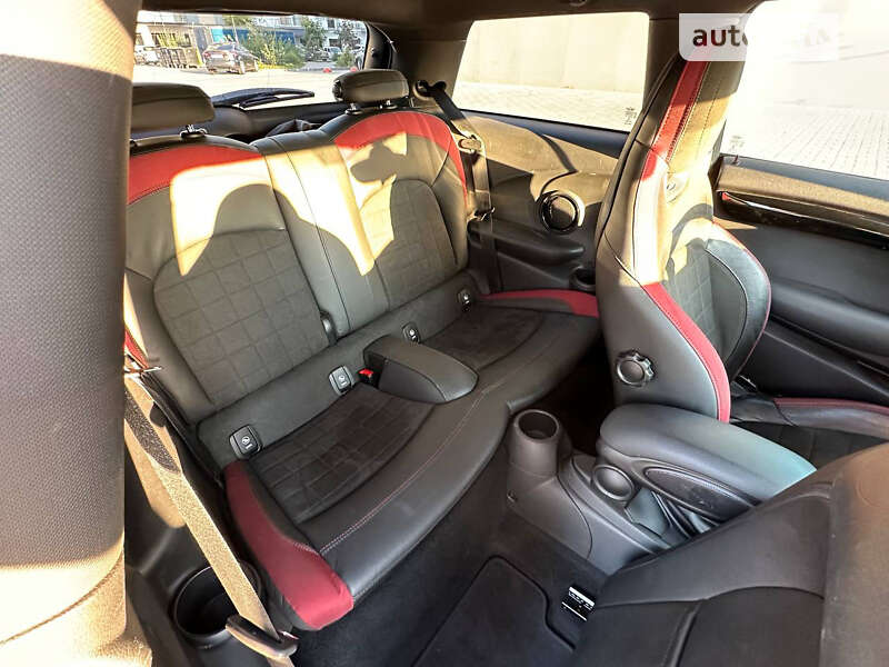 Хэтчбек MINI Hatch 2016 в Днепре фото 3 Хэтчбек MINI Hatch 2016 в Днепре
