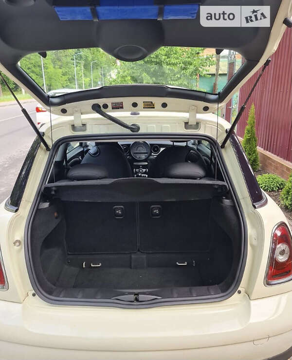 Хетчбек MINI Hatch 2008 в Києві