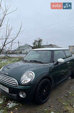 Хэтчбек MINI Hatch 2010 в Теребовле