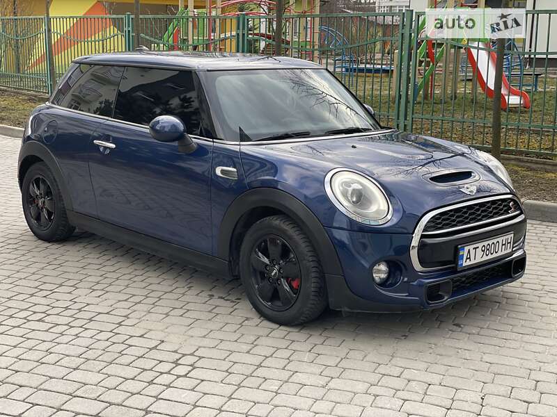 Хетчбек MINI Hatch 2014 в Івано-Франківську