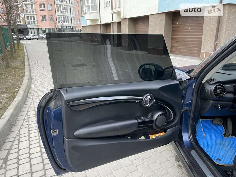 Хетчбек MINI Hatch 2014 в Івано-Франківську