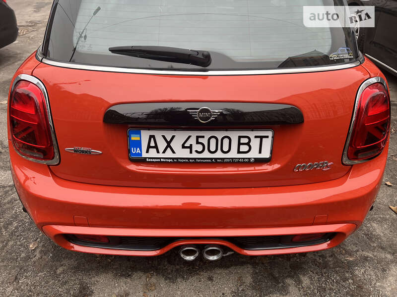 Хетчбек MINI Hatch 2018 в Києві