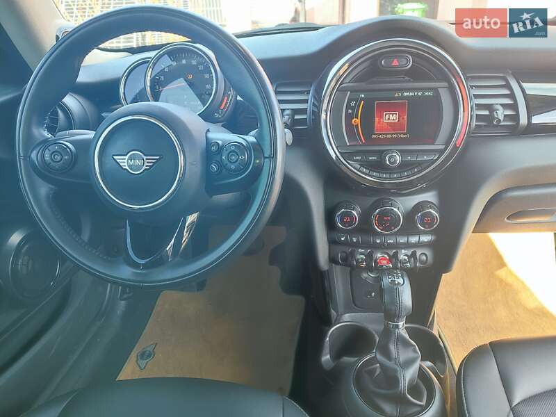 Хетчбек MINI Hatch 2019 в Пирятині