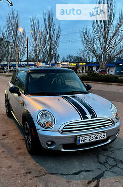 Хэтчбек MINI Hatch 2009 в Запорожье