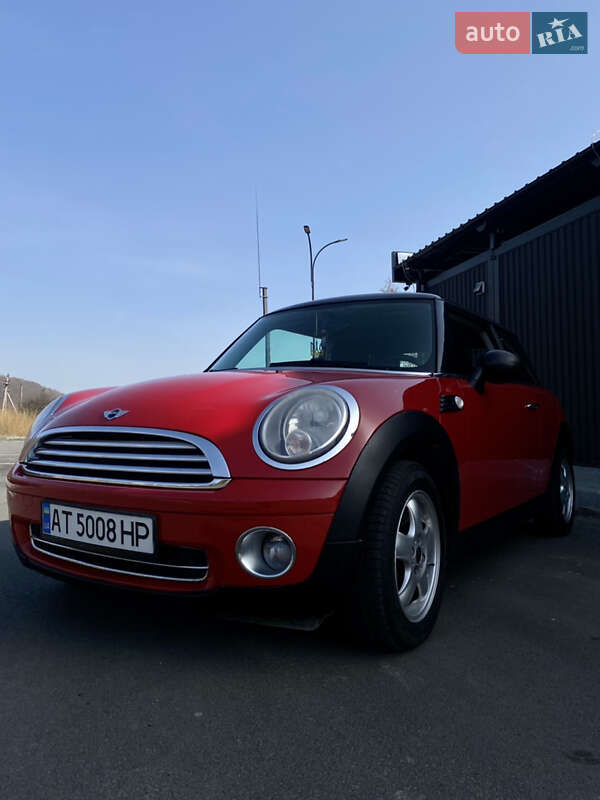 Хэтчбек MINI Hatch 2010 в Яремче