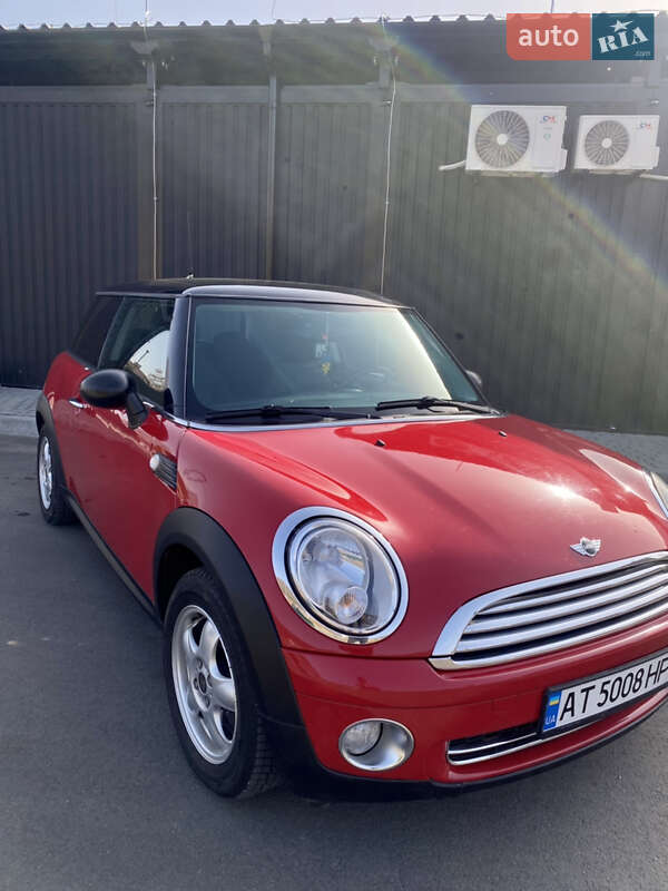 Хэтчбек MINI Hatch 2010 в Яремче