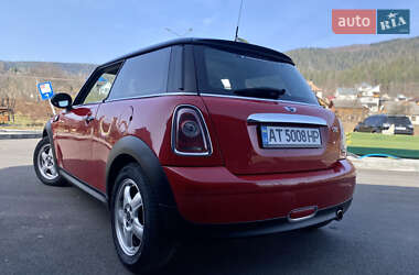 Хэтчбек MINI Hatch 2010 в Яремче
