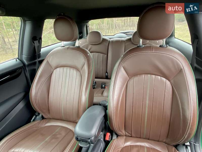 Хетчбек MINI Hatch 2019 в Києві