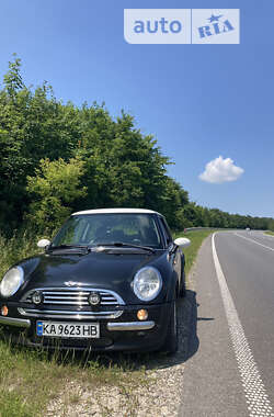 Хэтчбек MINI Hatch 2002 в Киеве