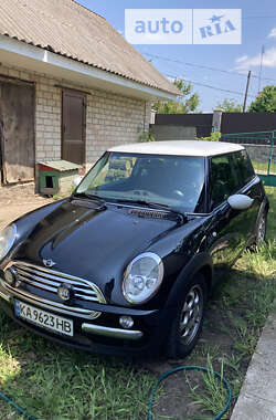Хэтчбек MINI Hatch 2002 в Киеве