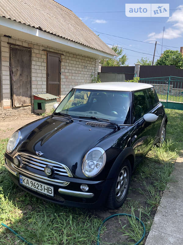 Хэтчбек MINI Hatch 2002 в Киеве