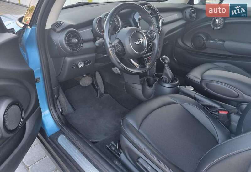 Хетчбек MINI Hatch 2016 в Львові