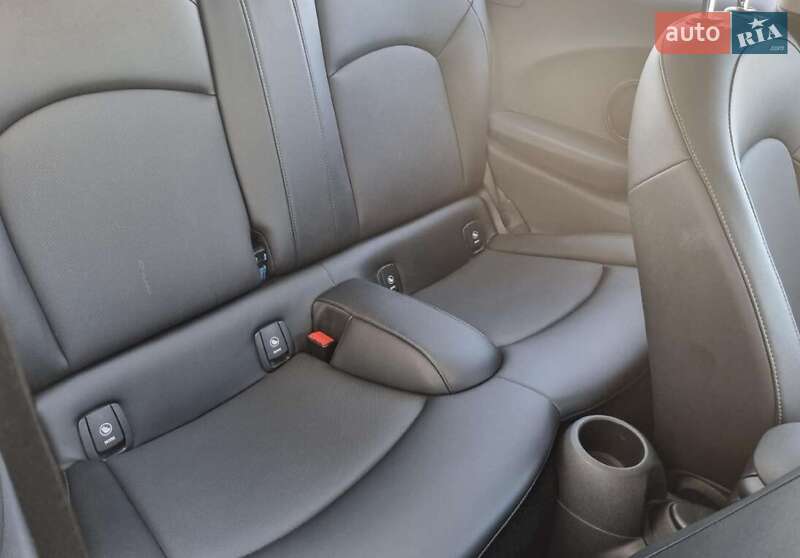 Хетчбек MINI Hatch 2016 в Львові