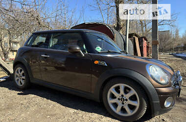 Хэтчбек MINI Hatch 2009 в Черновцах