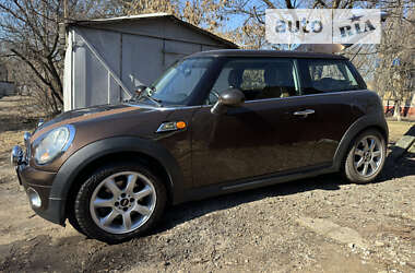 Хэтчбек MINI Hatch 2009 в Черновцах
