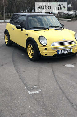 Хэтчбек MINI Hatch 2003 в Николаеве