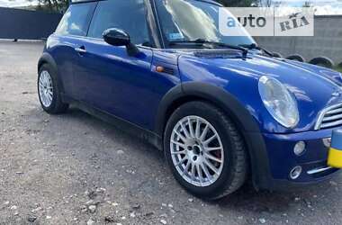 Хэтчбек MINI Hatch 2002 в Киеве