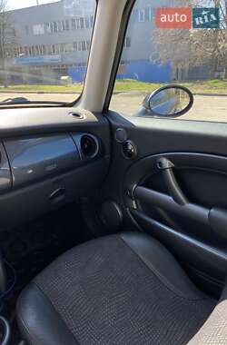 Хэтчбек MINI Hatch 2003 в Запорожье