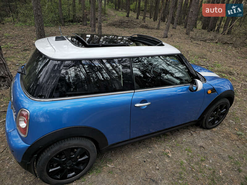 Хетчбек MINI Hatch 2012 в Бучі