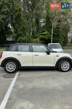 Хетчбек MINI Hatch 2015 в Дніпрі