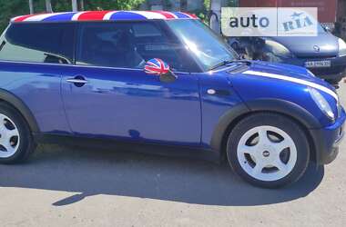 Хэтчбек MINI Hatch 2004 в Киеве