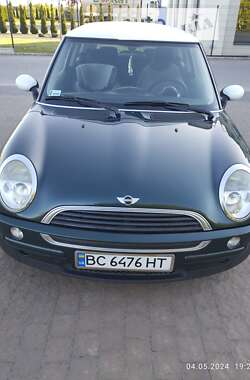 Хэтчбек MINI Hatch 2004 в Буске