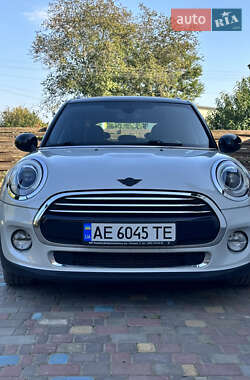 Хетчбек MINI Hatch 2016 в Кам'янському