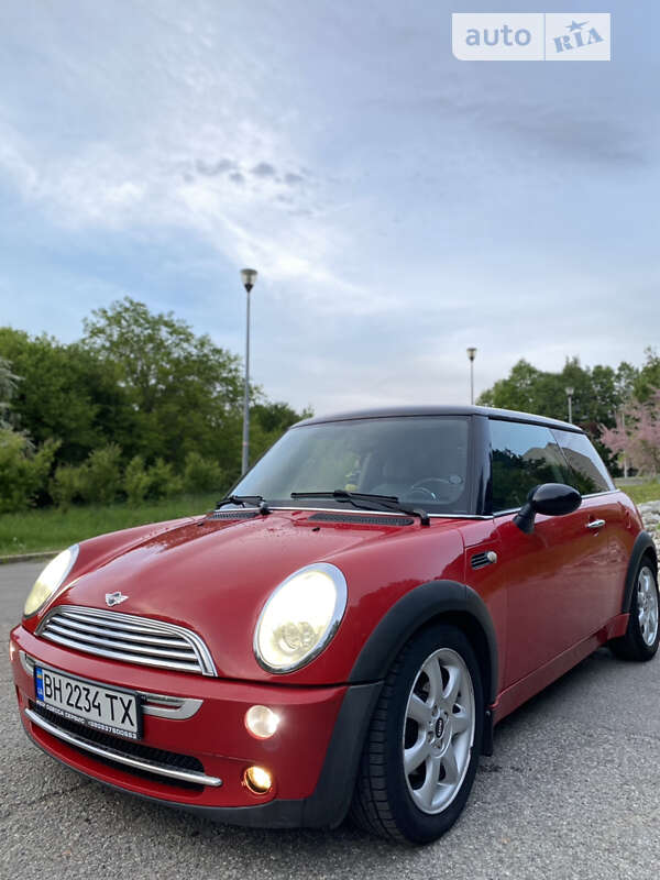 MINI Hatch 2005
