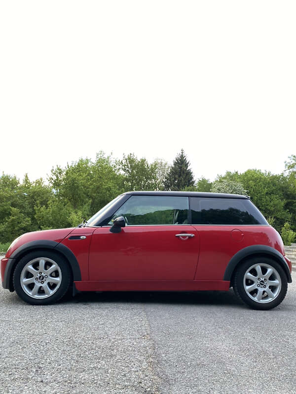 Хэтчбек MINI Hatch 2005 в Одессе