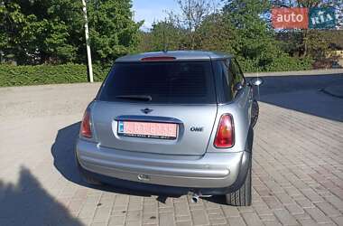 Хэтчбек MINI Hatch 2003 в Косове