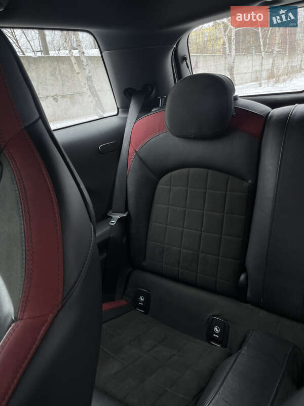 Хэтчбек MINI Hatch 2016 в Киеве