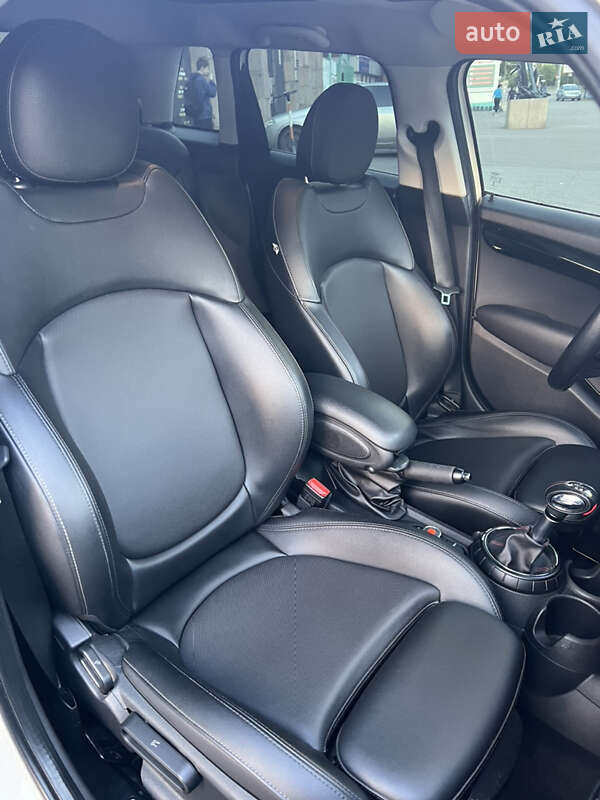 Хетчбек MINI Hatch 2015 в Миколаєві