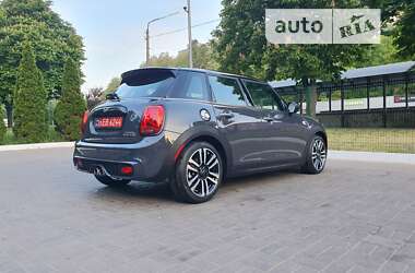 Хэтчбек MINI Hatch 2018 в Киеве